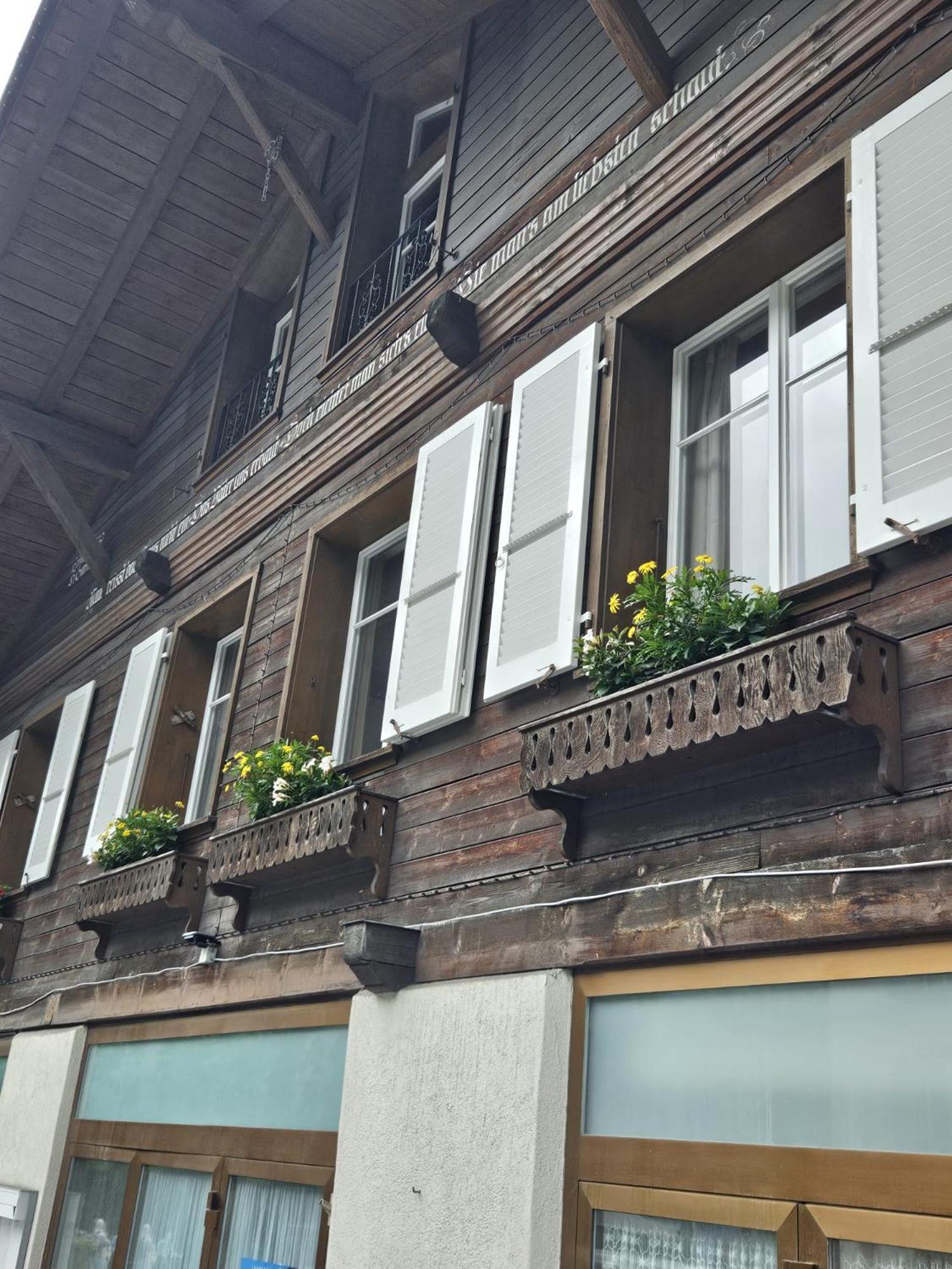 Chalet Maithili Lauterbrunnen -152-Year-Old Majestic Chalet Екстер'єр фото